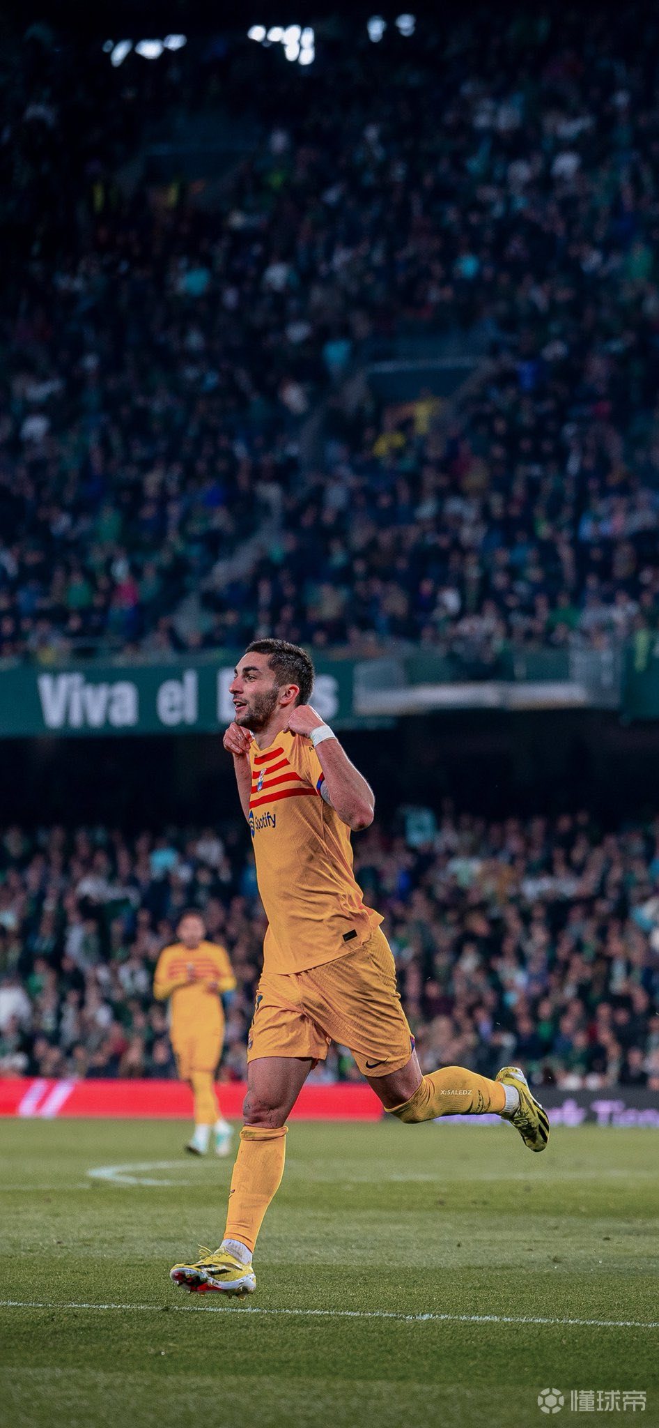 巴塞罗那客场战平皇家贝蒂斯，保持不败记录