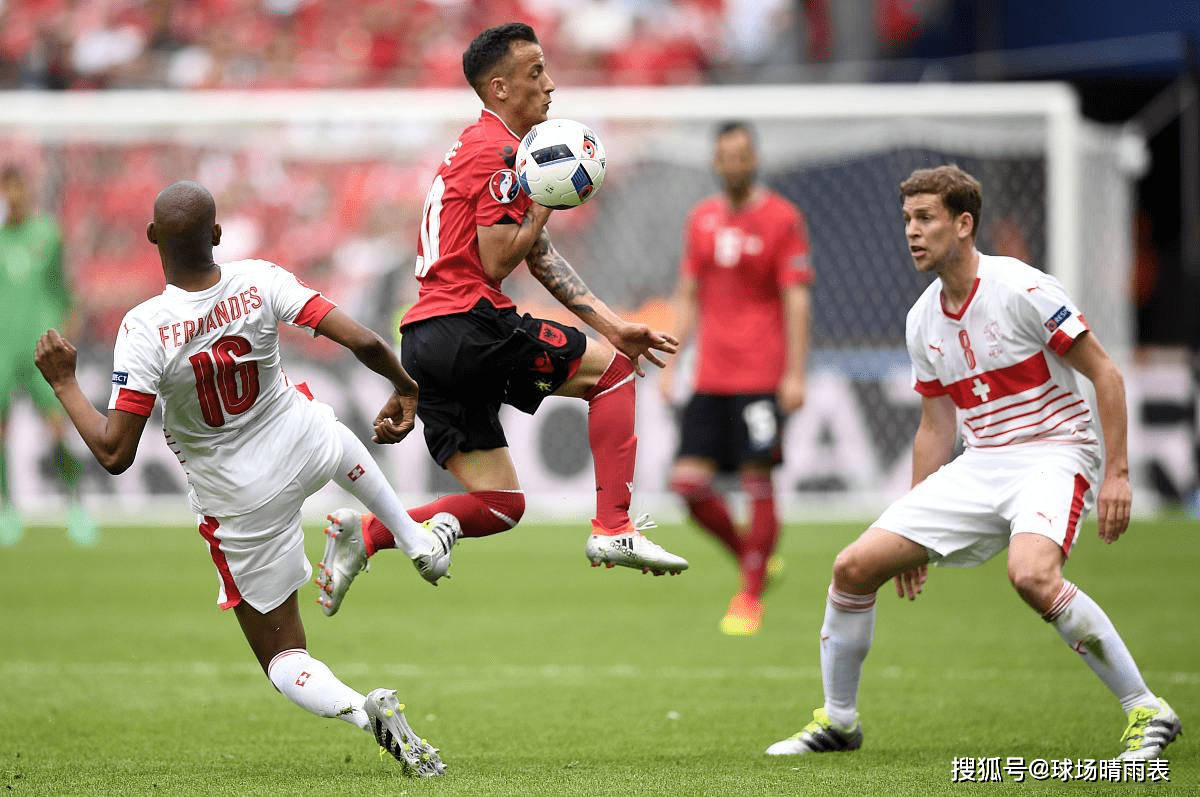 格拉纳达B球场取得两球胜利的简单介绍