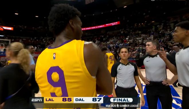 爱游戏亚洲官网-马赛球员赛后不满裁判，质疑判罚