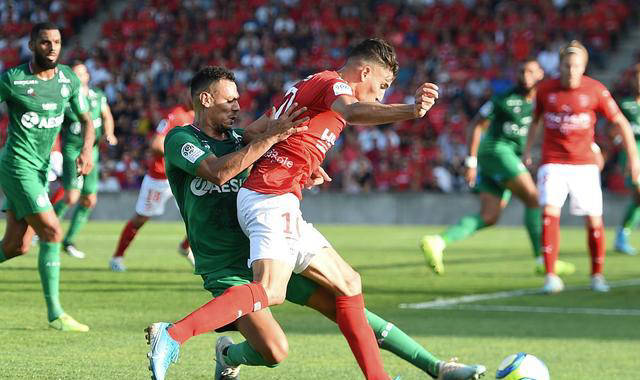 关于圣埃蒂安主场战平,保持稳健表现的信息 关于圣埃蒂安主场战平,保持稳健表现的信息