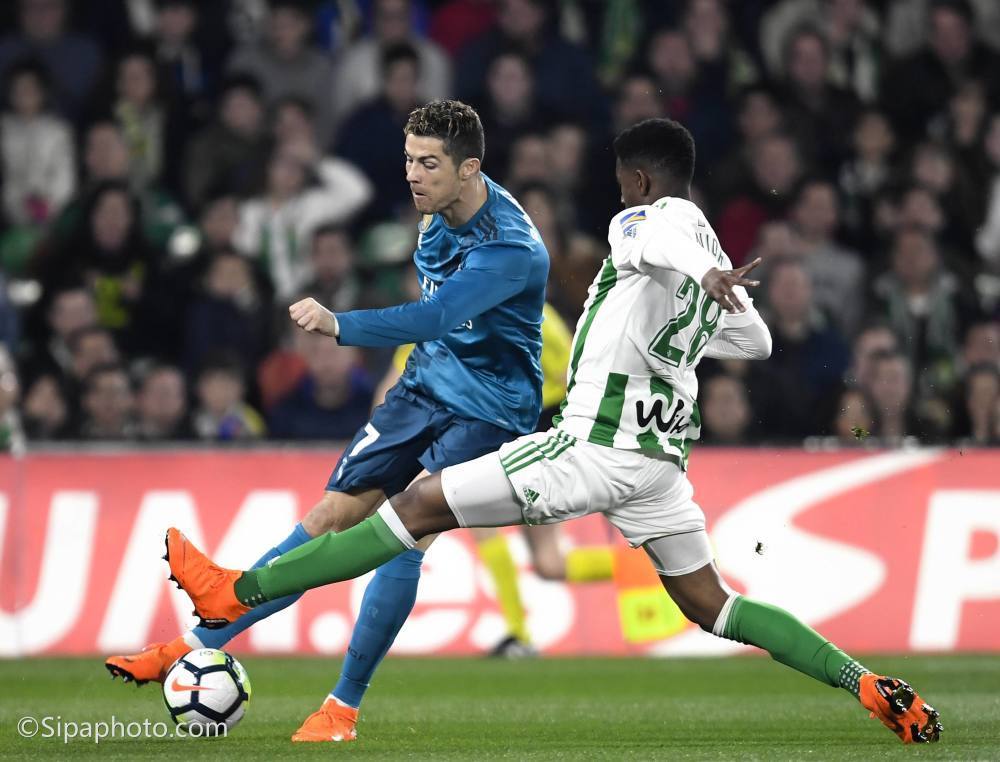 格拉纳达主场击败对手,赢得关键三分的简单介绍 格拉纳达主场击败对手,赢得关键三分的简单介绍