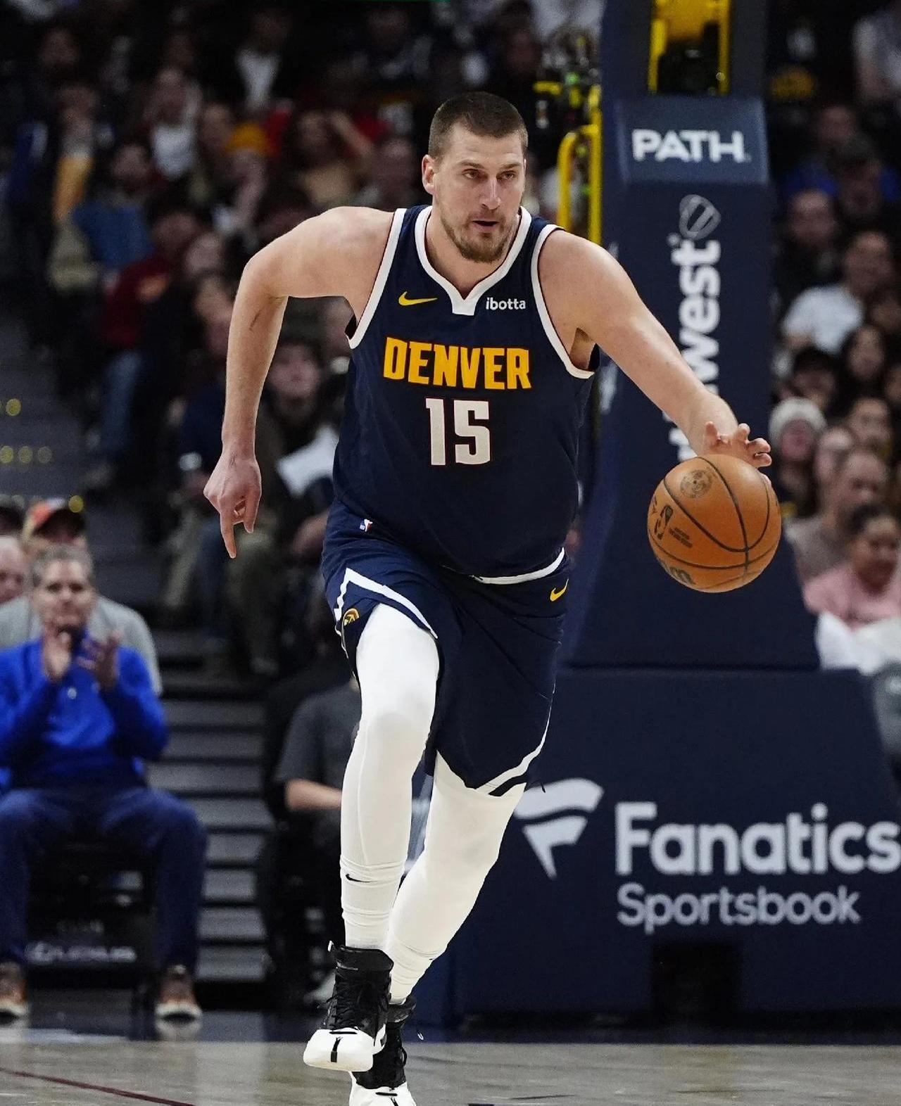 季后赛太阳逆转掘金,取得系列赛首胜 季后赛太阳逆转掘金,取得系列赛首胜