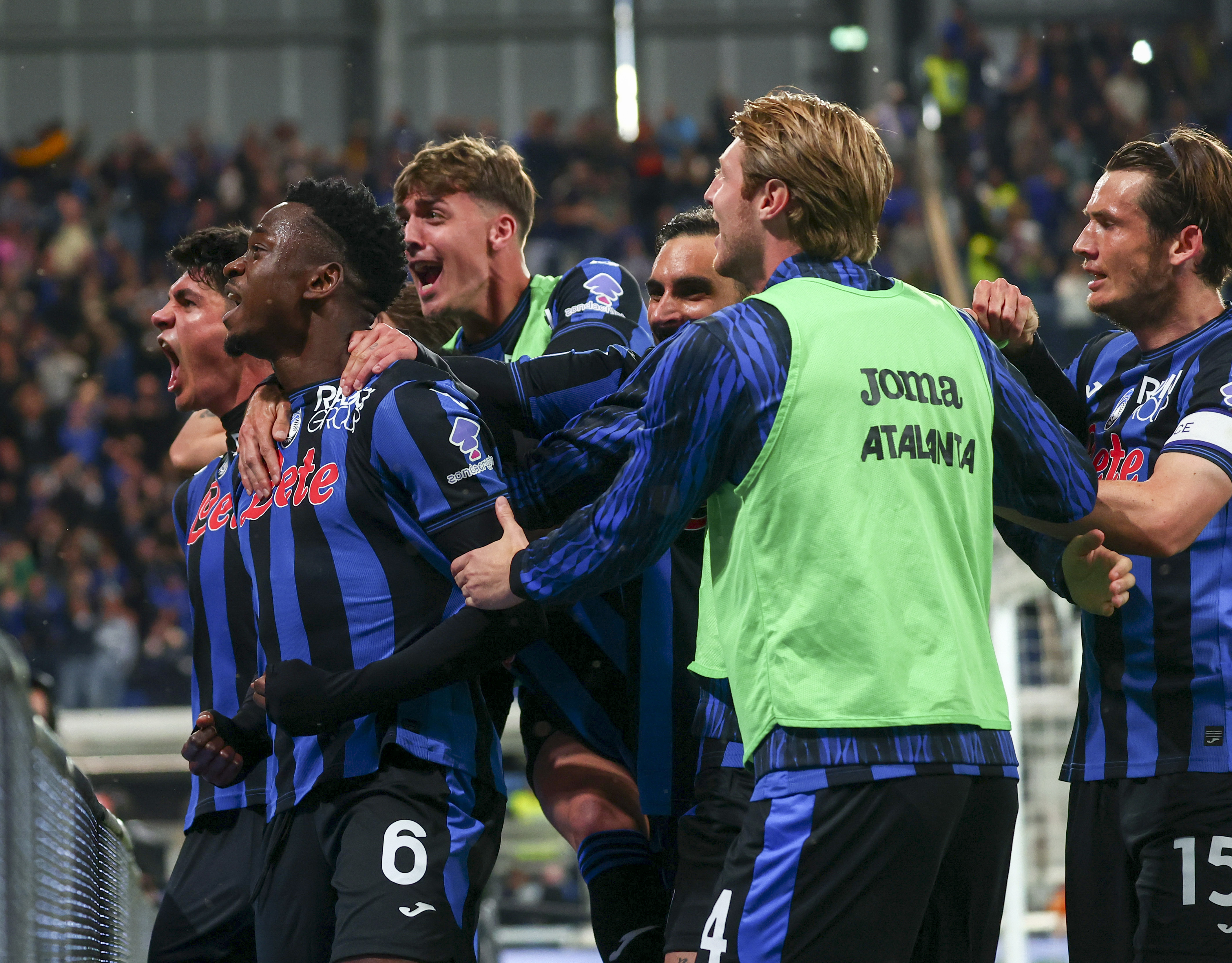 爱游戏app下载-意甲联赛比赛激烈，各队乐观备战