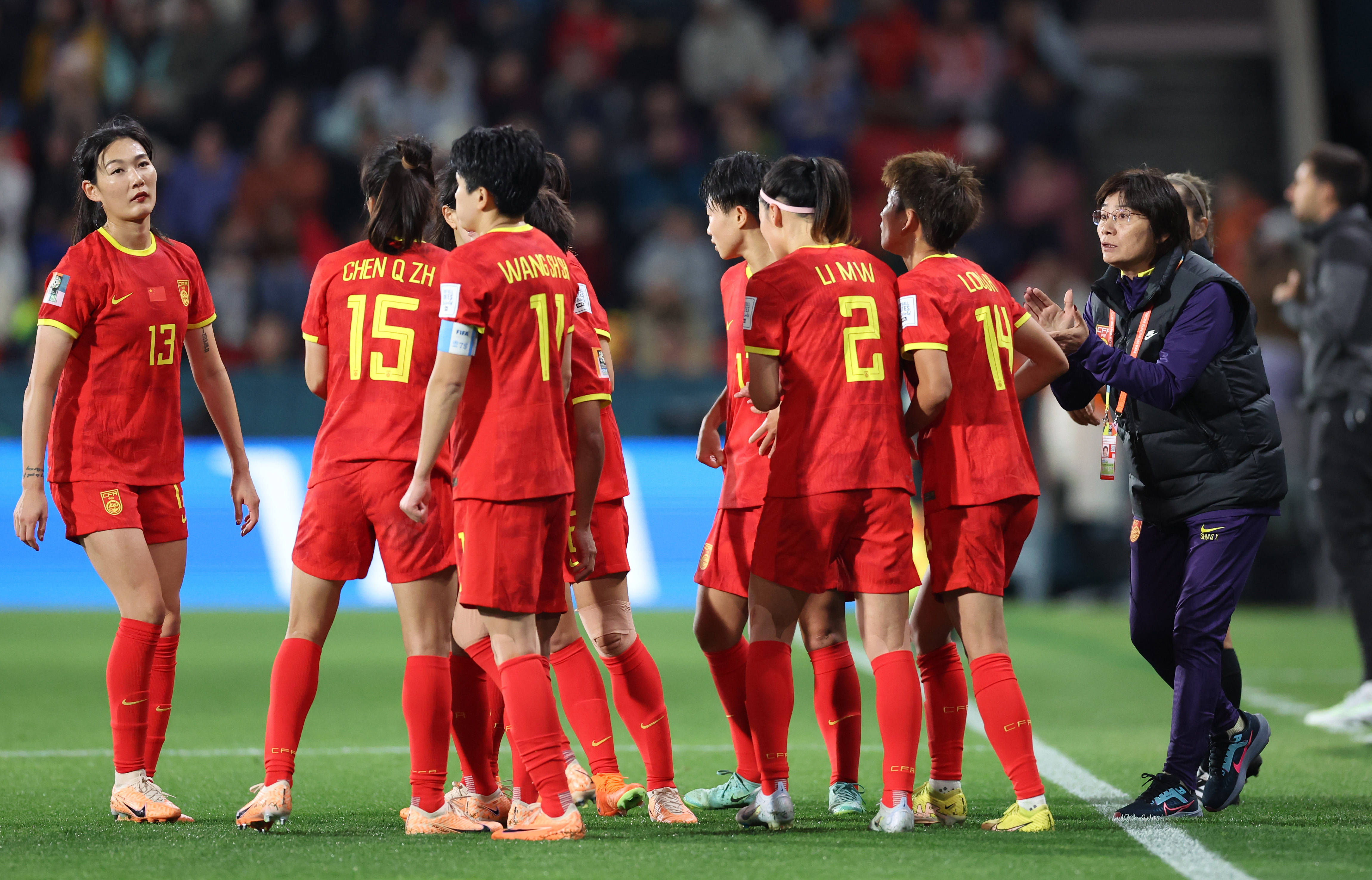 国家队女足比赛结束，队员们精彩发挥